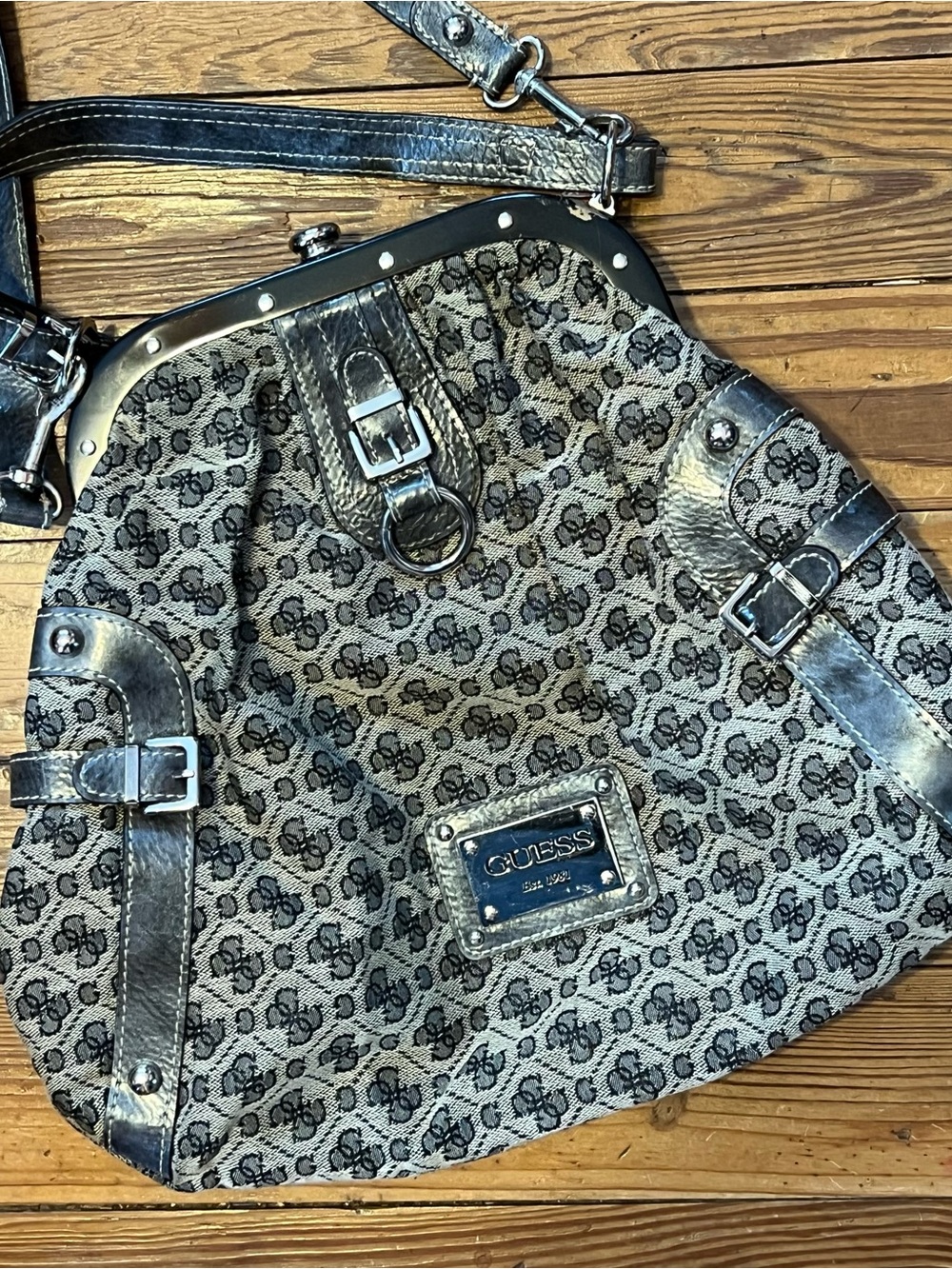 GUESS Y2K Era  Black & Gray Monogram Crossbody Satchel Bag Purse Leopard